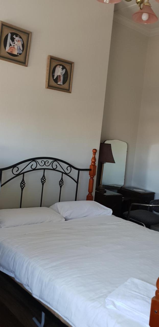 The Eastern Hotel Accommodation (Adults Only) Ballarat Esterno foto